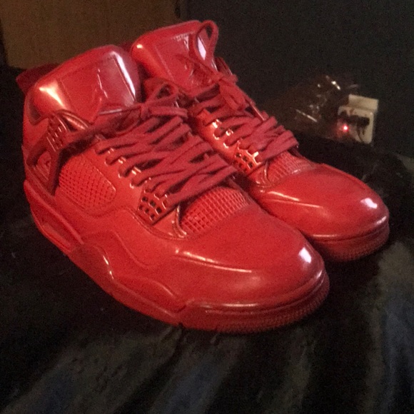 Shoes - Picture 1 of 4